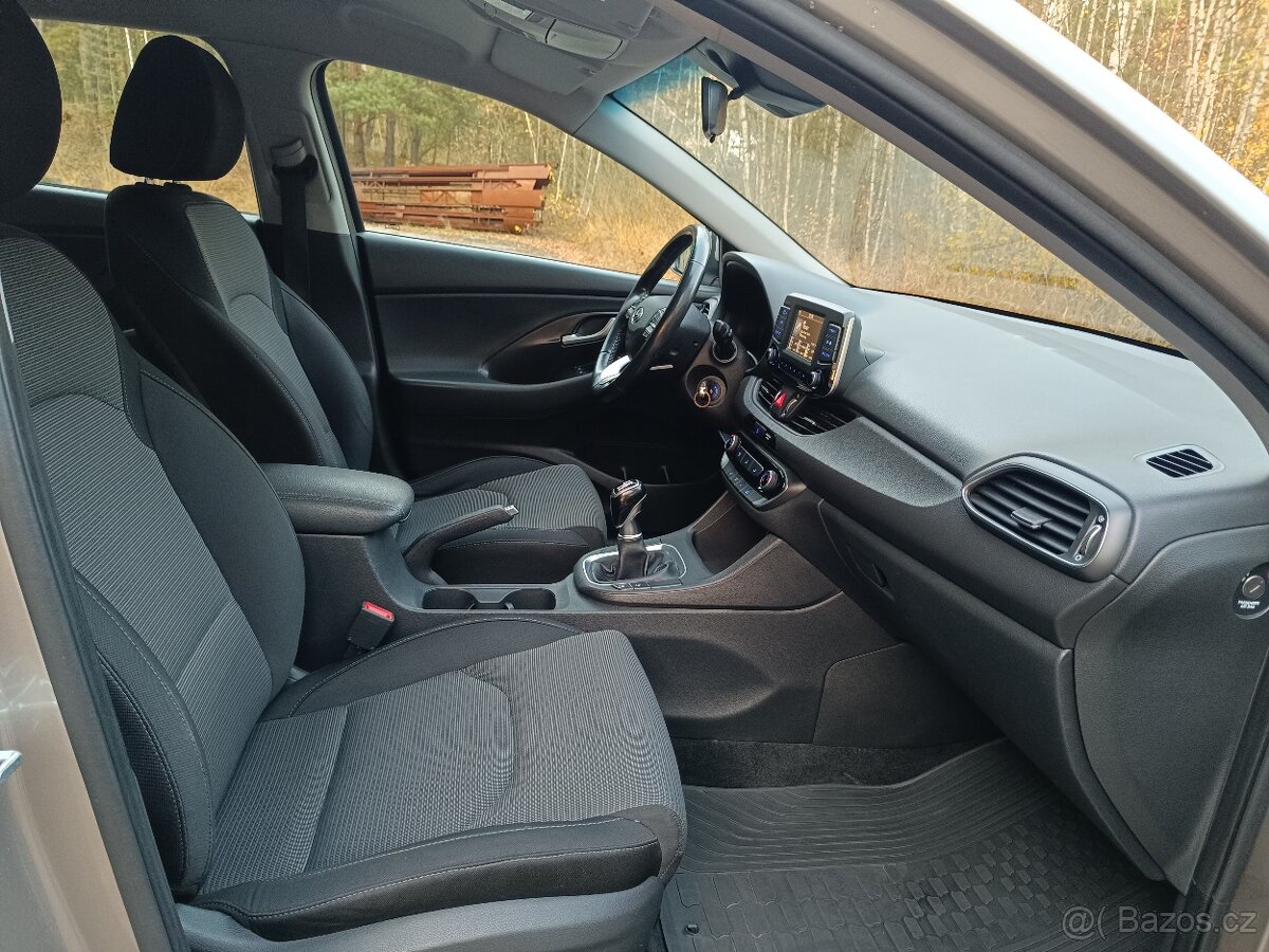 Hyundai I30 kombi rok 2018,najeto: 112.252 km, Nové v CZ - 15