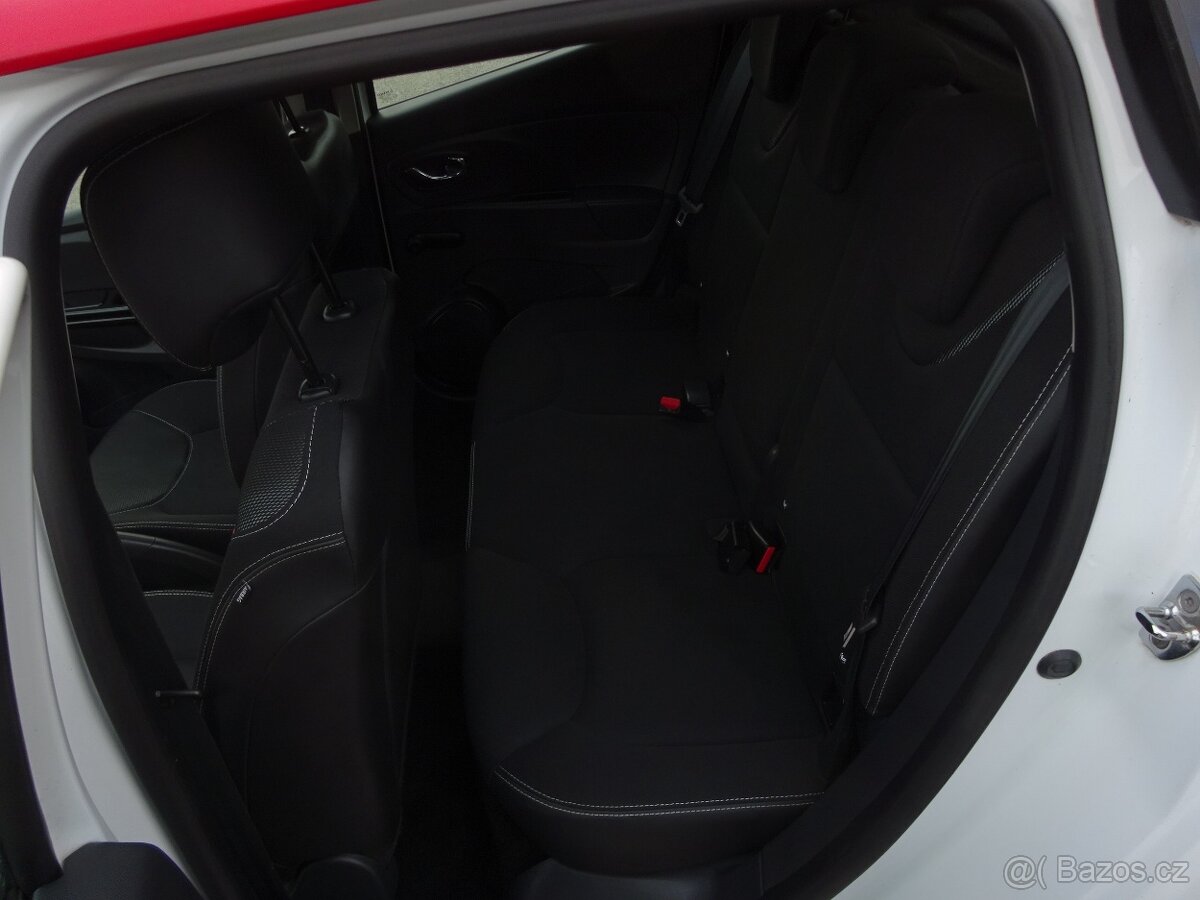 Renault Clio 1.2i Combi r.v.2014 (54 kw) klima stk:11/2027 - 15