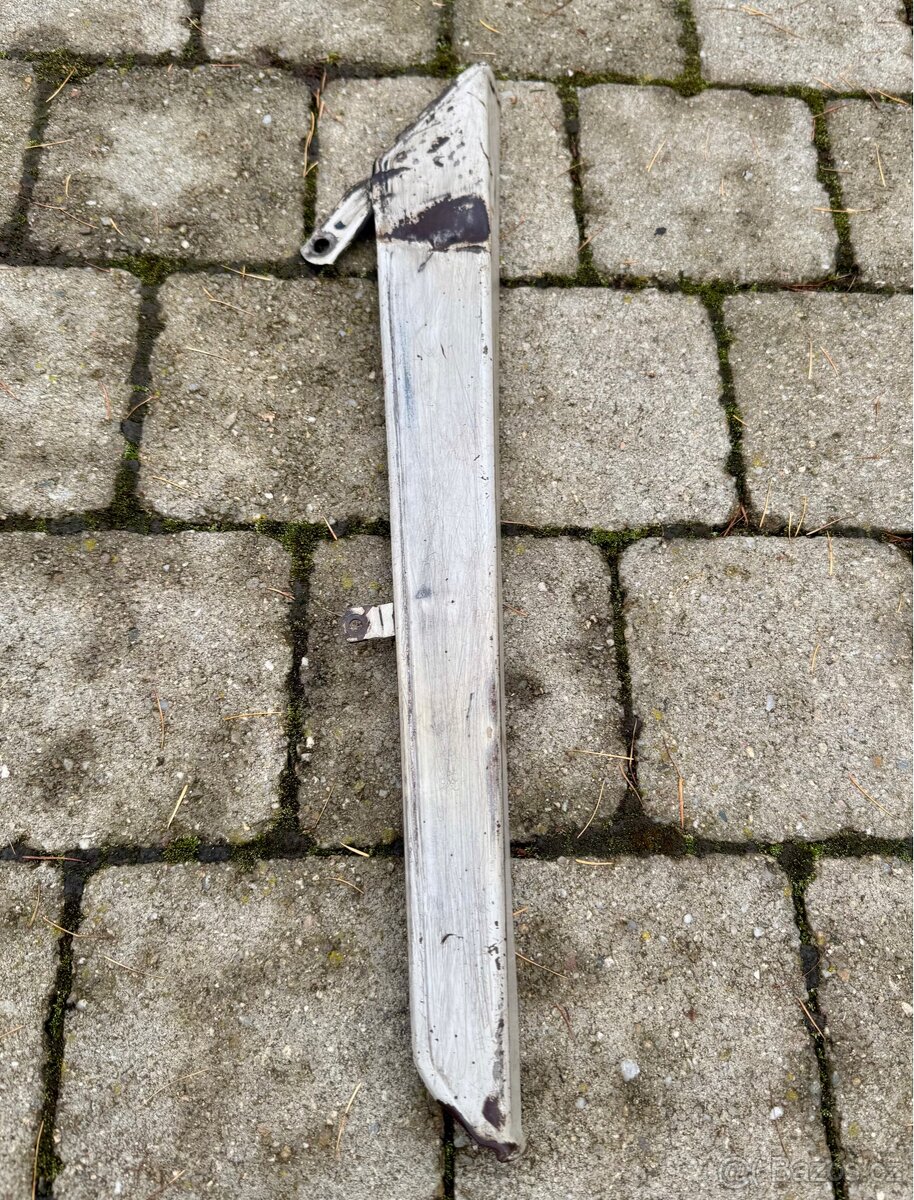 Jawa 50 pionýr, mustang - kryty řetězu - 15