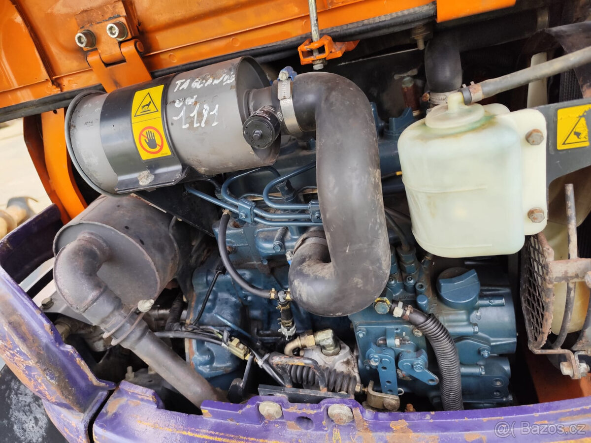 Minibagr Hitachi FH15. 2x lyžica - 15