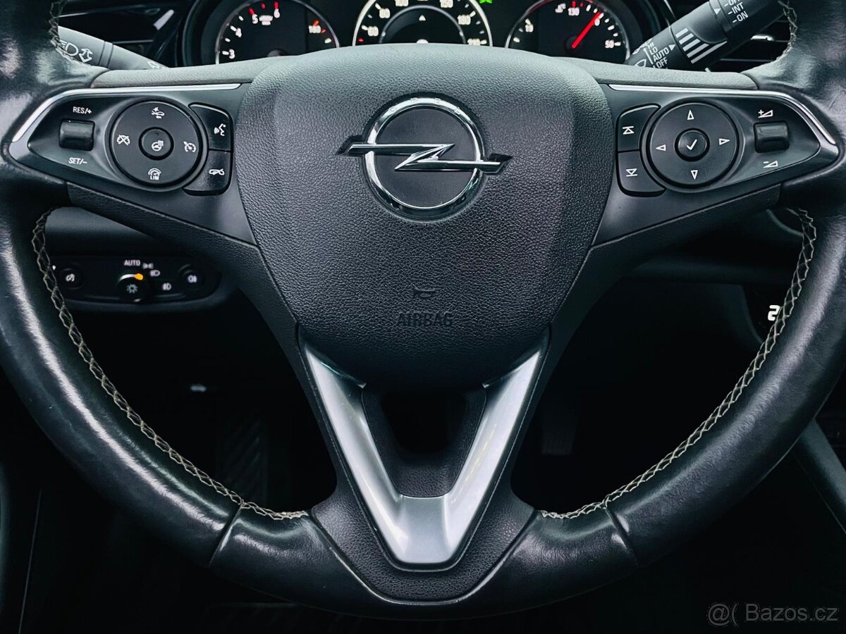 Opel Insignia 2.0CDTi 4x4 MANUÁL KAMERA VÝHŘEV TAŽNÉ - 15