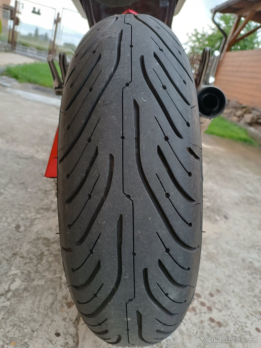 Honda Hornet 600 - 15