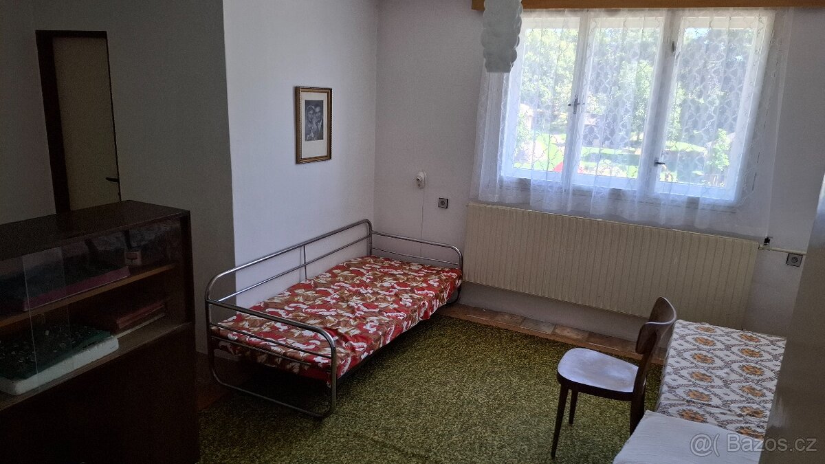 Prodej rodinného domu 4+1 se zahradou v Ronově nad Doubravou - 15