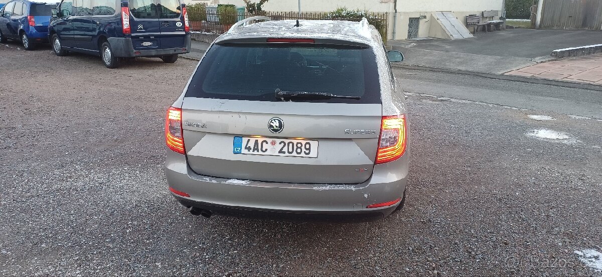 Skoda superb elegance 2.0 tdi 125 kw 4x4 dsg - 15