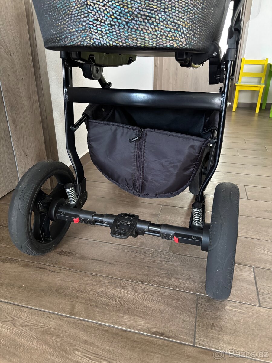 Kočárek- korba,sport,autosedačka - 15