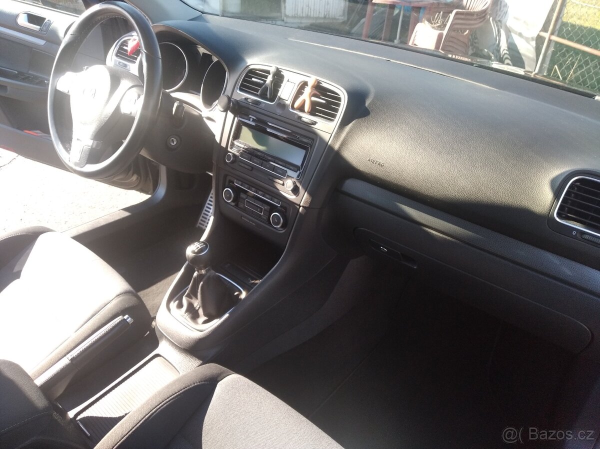 Volksvagen Golf Style 2.0 Tdi kombi - 15