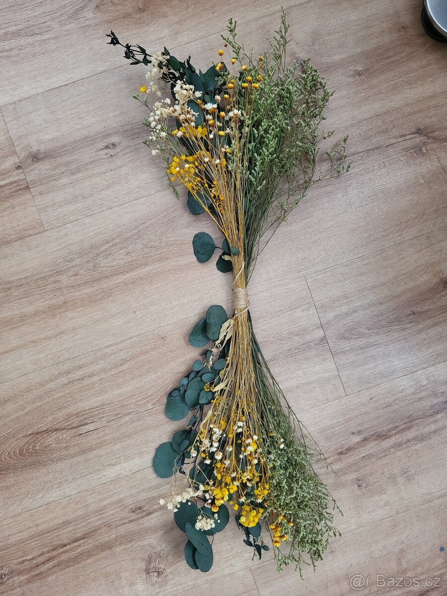 Kompletní svatební výzdoba, kytice luční kvítí, slavobrána - 15