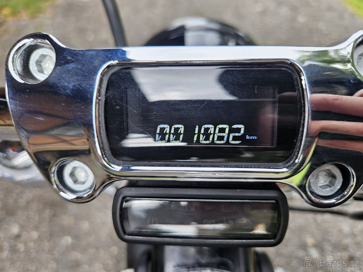 HARLEY DAVIDSON FXST SOFTAIL STANDARD 2023 najeto1082km107cu - 15