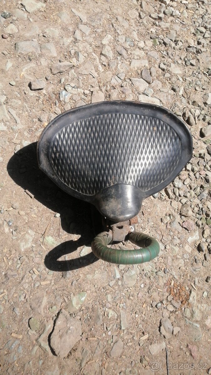 Sedlo sedačka plachta na sajdu Dněpr Ural M72 K750 - 15