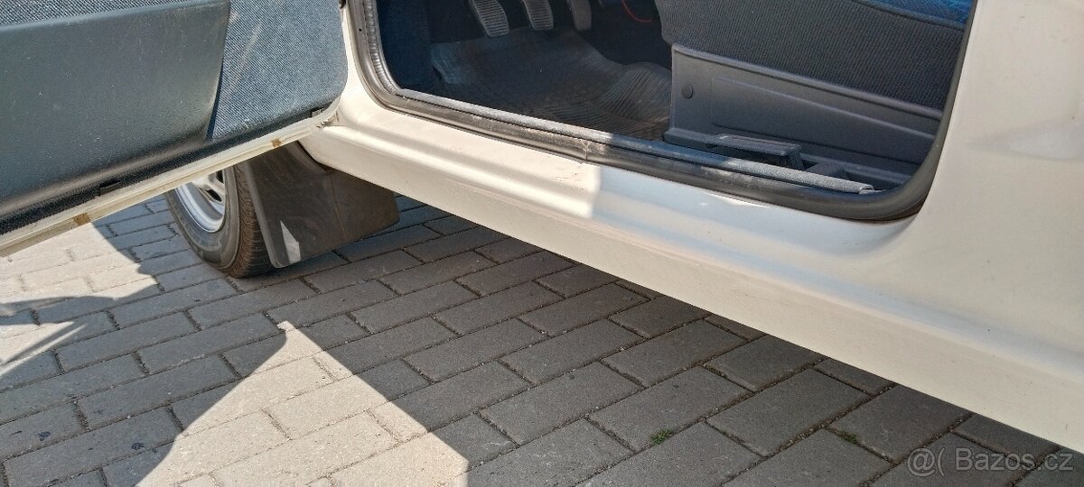 ŠKODA FAVORIT SPECIAL LINE - 15