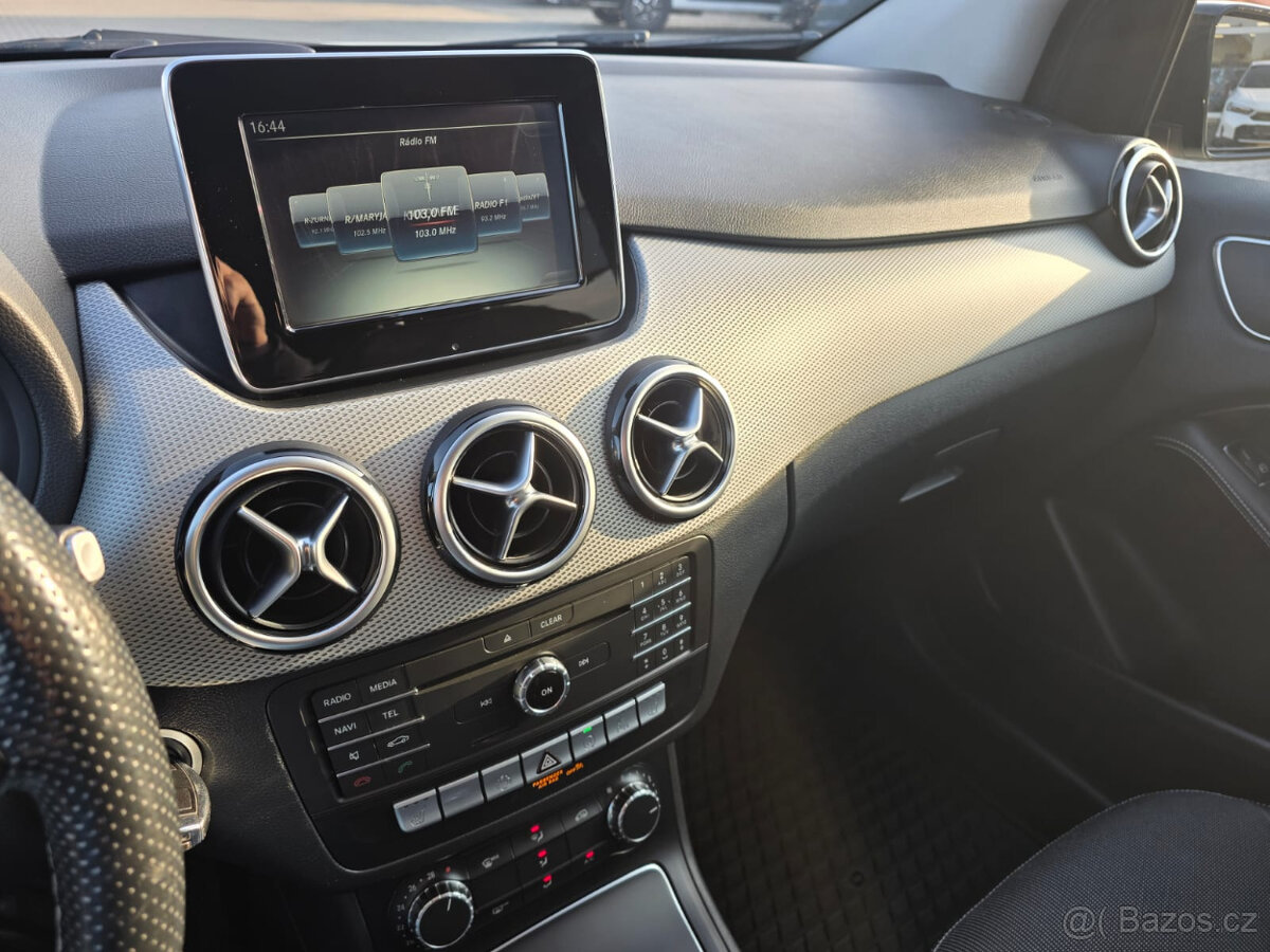 Mercedes-Benz B200 CDI 4MATIC - 15