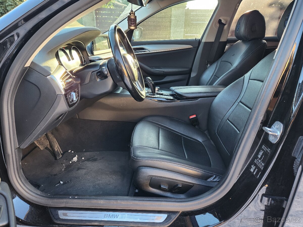 BMW 520d G31 140kW 2017 kůže LED Rozvody - 15