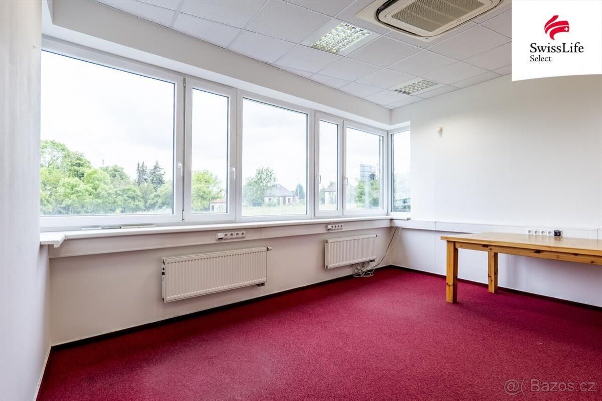 Pronájem kanceláře 119 m2 Lednická, Praha - 15