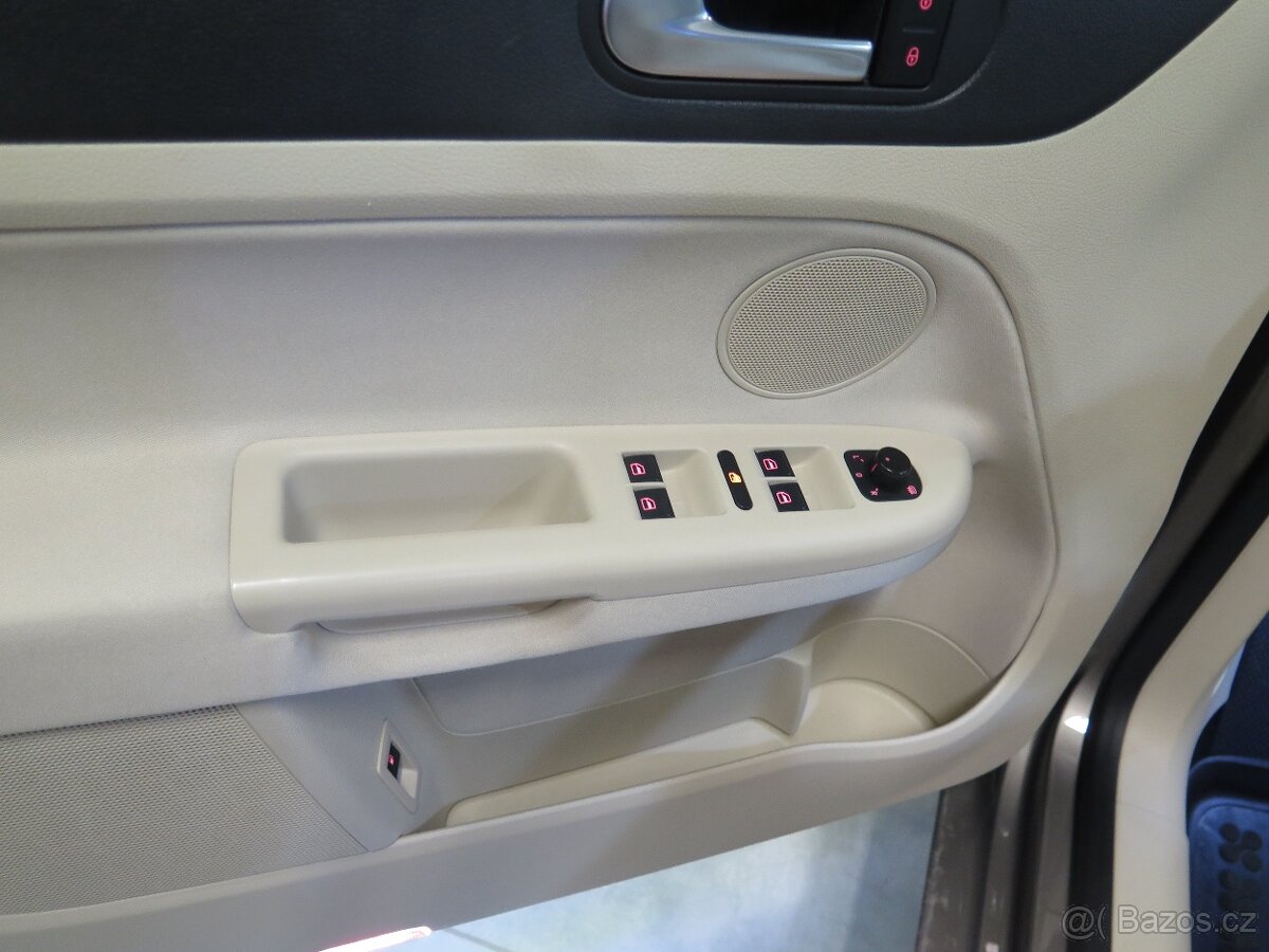 Volkswagen Golf Plus 1.4TSI,navi,kamera,DSG,výhřev,HIGHLINE - 15