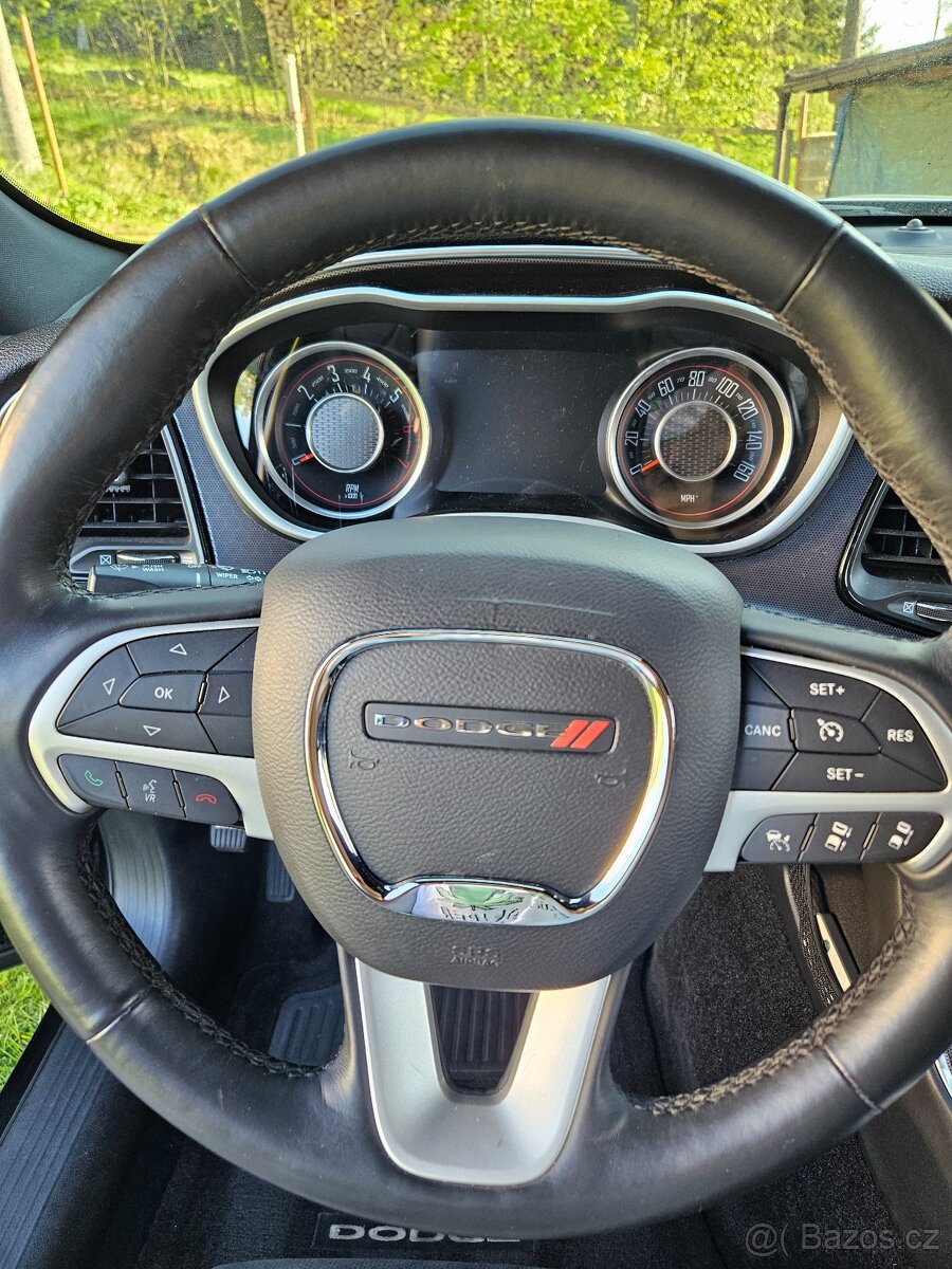 Dodge challenger 5.7 hemi - 15