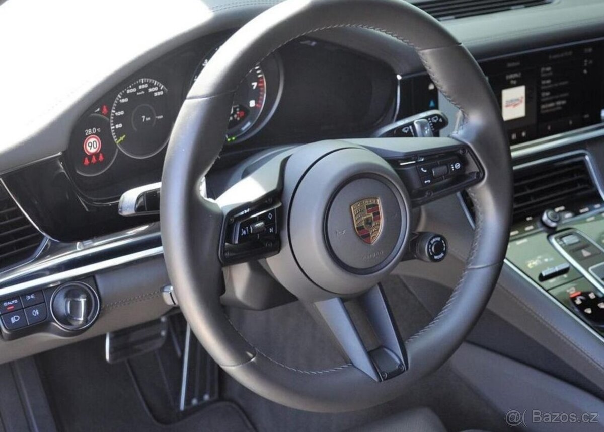 Porsche Panamera E-HYBRID 4S BOSE PANO K360°HUD - 15