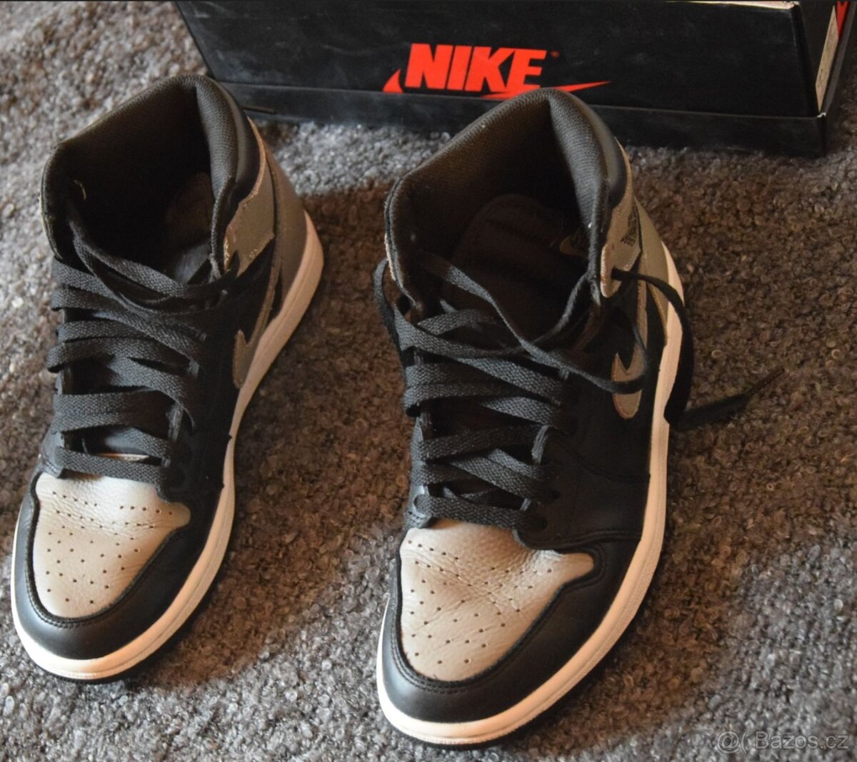 NIKE AIR Jordan 1 Retro High, velikost EU 40, jako nové - 15