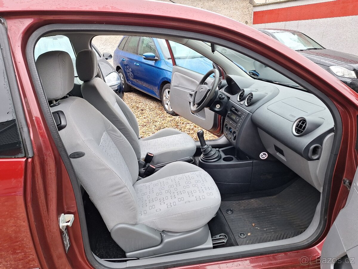 Ford Fiesta 1.3i 44KW - 15