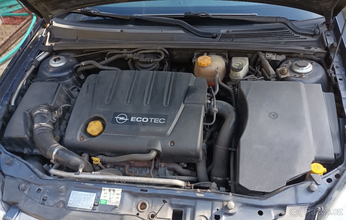 Opel Vectra C 1,9 CDTI 88 KW, 2 sady kol, nová cena - 15