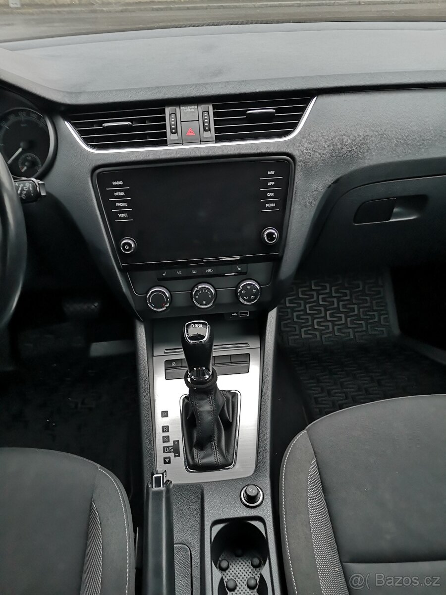 ŠKODA III COMBI /DSG/1.MAJITEL/ČR/PLNÝ SERVIS/NAVIGACE/DPH/ - 15