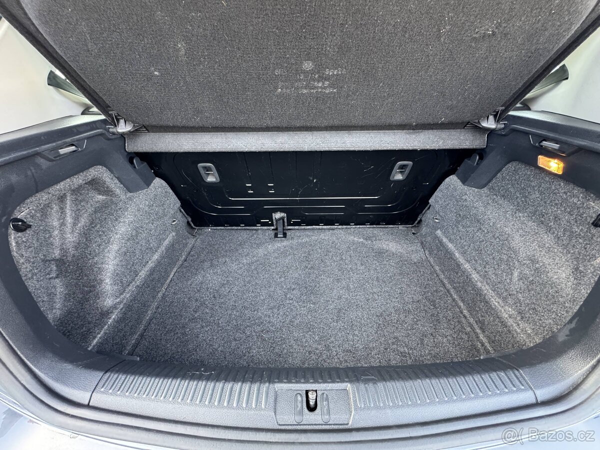 Volkswagen Polo 1,0 MPi 44 KW BLUETOOTH - 15