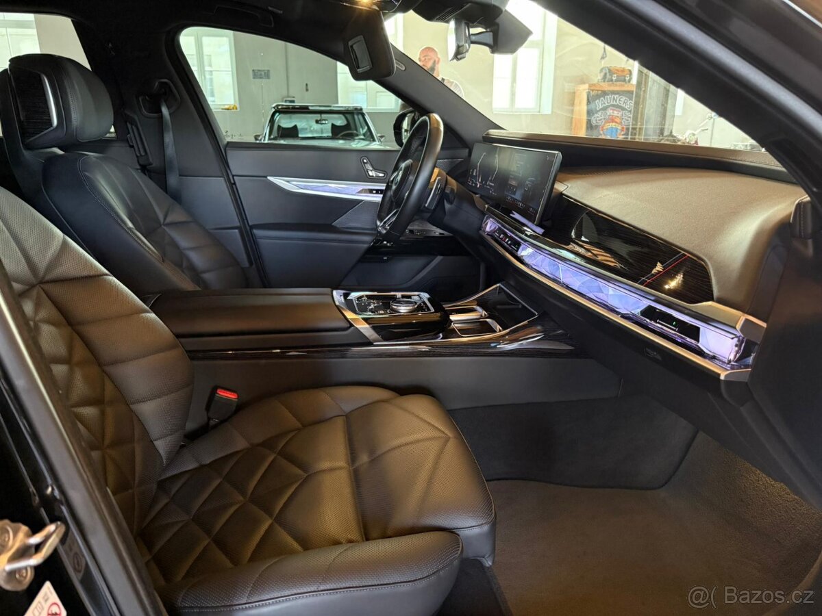 BMW 740D XDRIVEMpaketB&W - 15