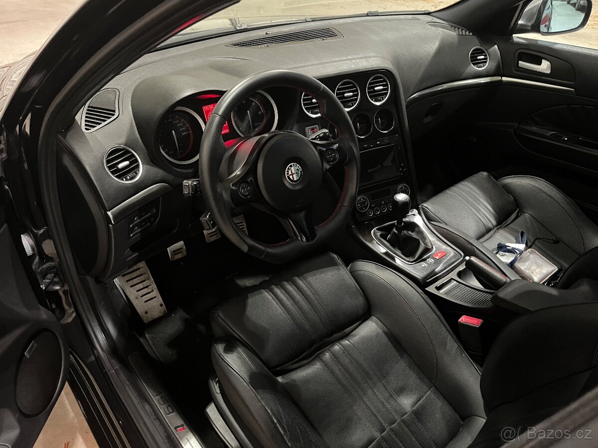 Prodám nebo vyměním Alfa Romeo 159 sw Ti 2,0jtdm - 15