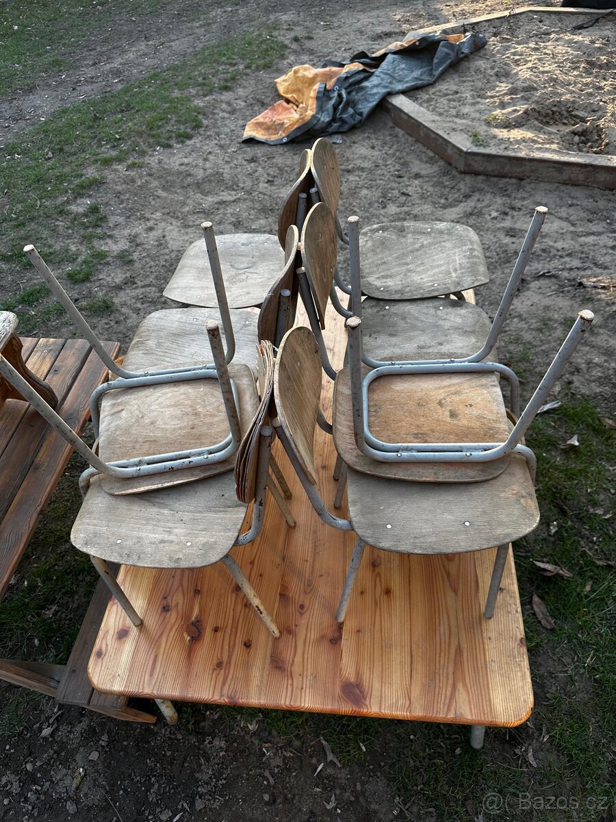 Venkovní dětský stoly s židlemi - 15