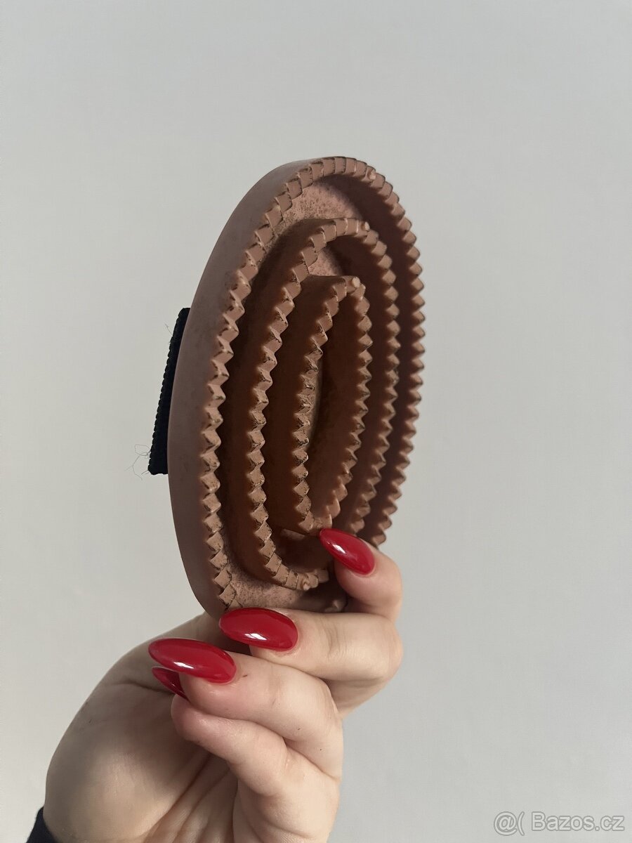 Věci pro koně - 15