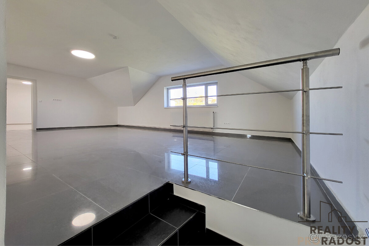 Prodej moderní novostavby domu 5+kk s garáží a pozemkem 958 - 15