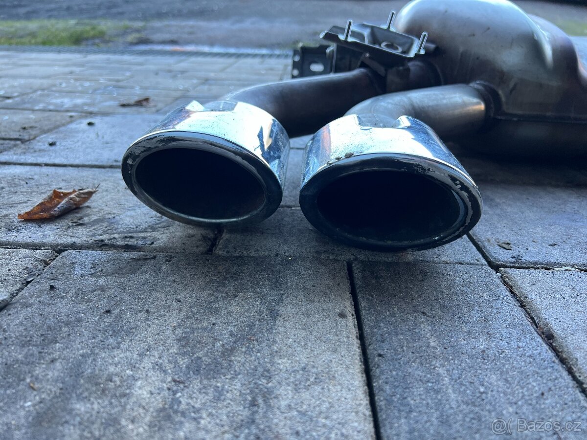 Zadní nárazník a výfuk VW Golf 8 5H MODEL R - 15