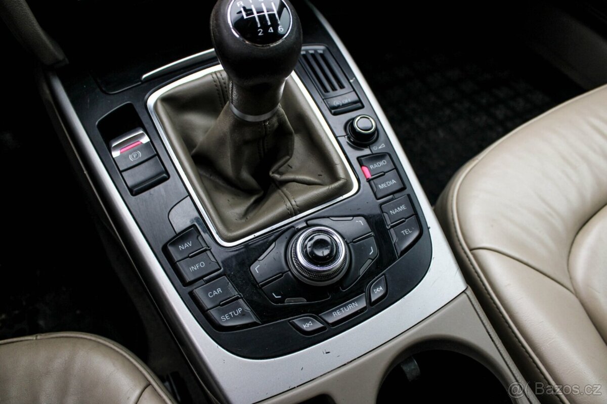 Audi A4 Avant 2.0 TDI - 15