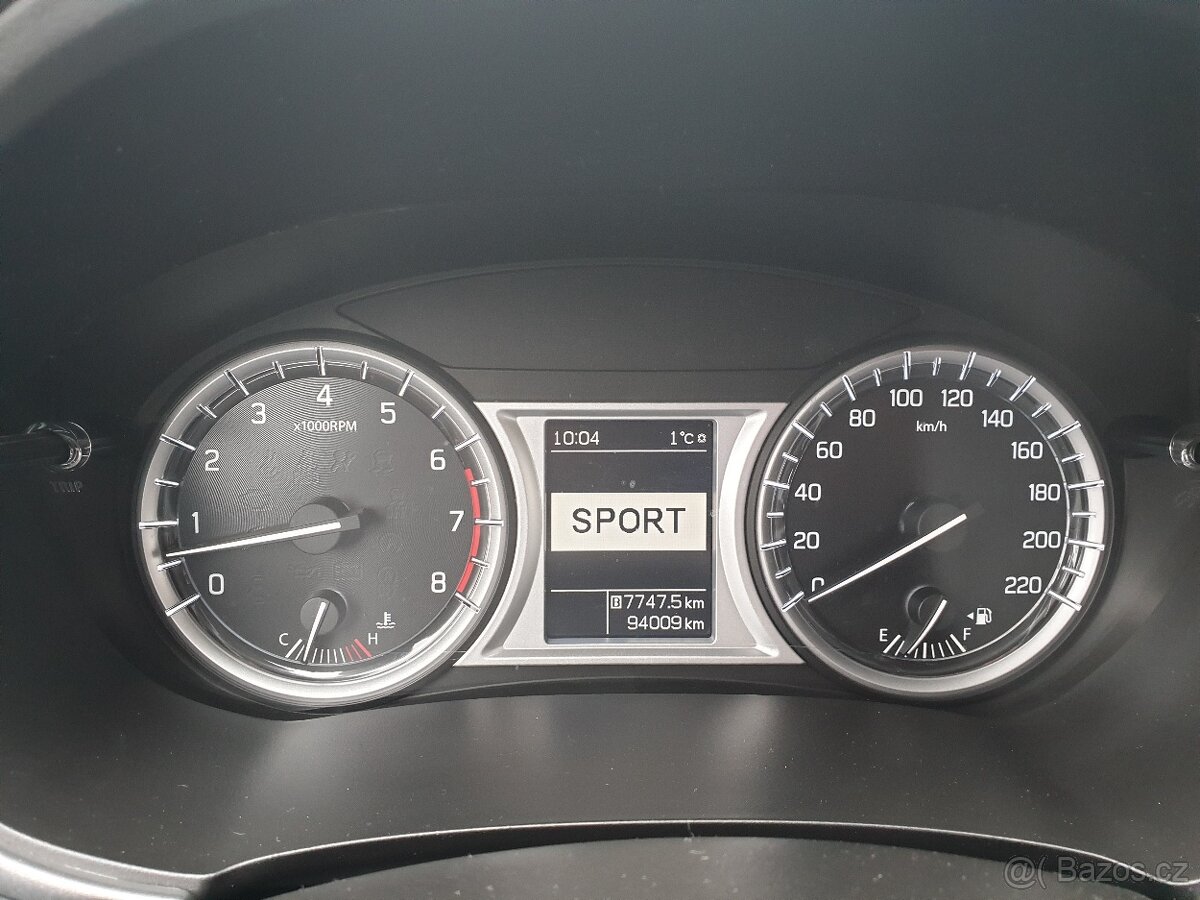 Suzuki Vitara 4x4 1.6i 88KW NAVI KAMERA Servis SUZUKI - 15