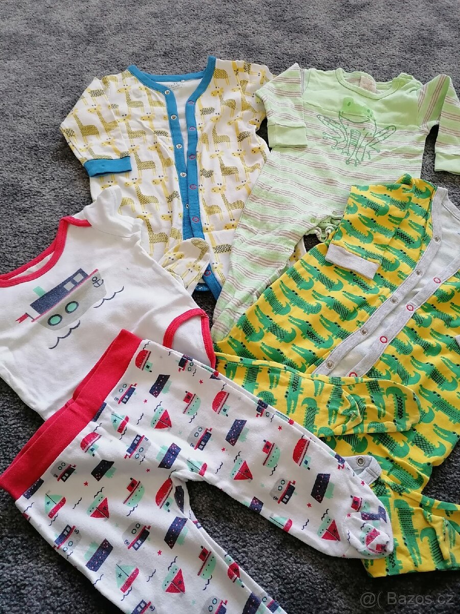 Chlapecký komplet 6-12m - 15