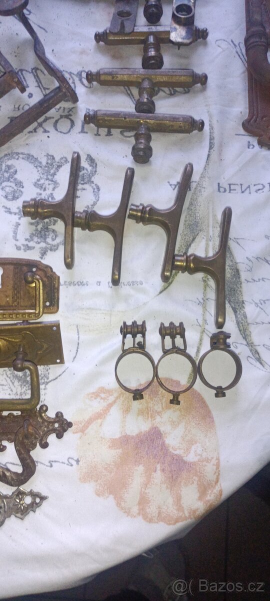 Staré kování - různé. - 15