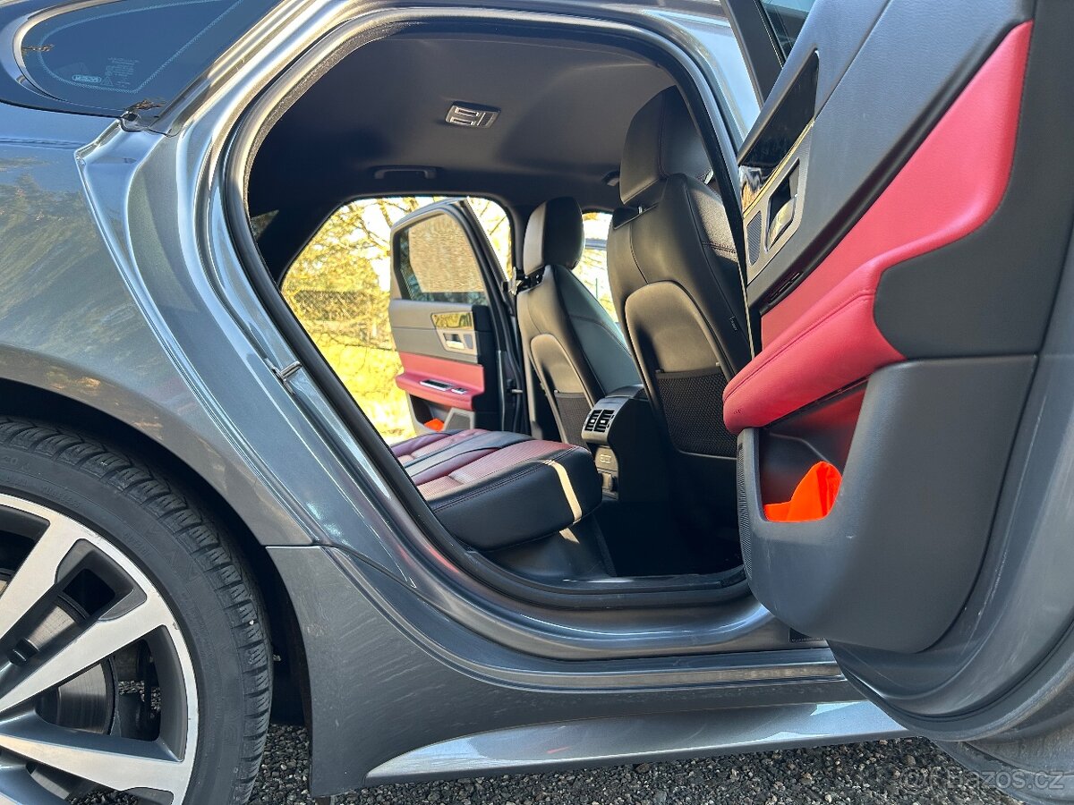 Jaguar XF 30d 221kW - 15