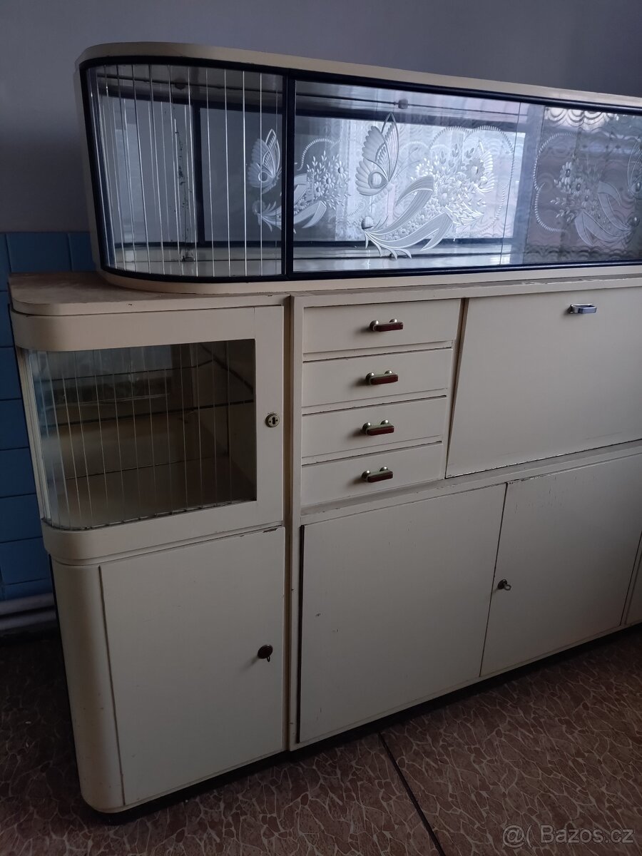 Starý nábytek - 15