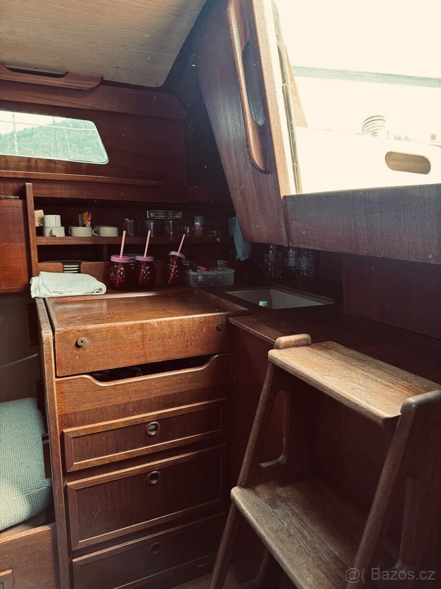 Dánská kajutová plachetnice Bandholm 27 s vlekem - 15