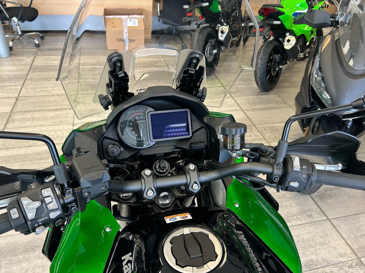 Kawasaki Versys 1100 SE - 15