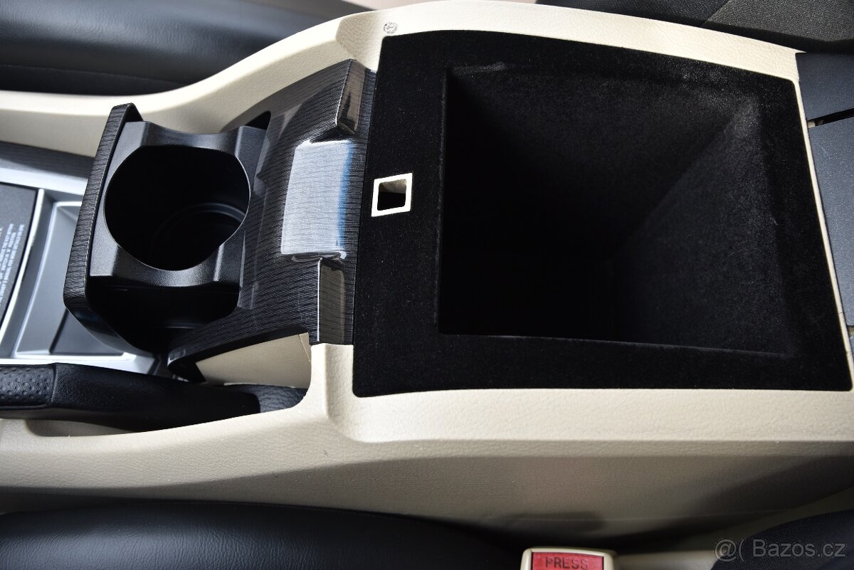 SsangYong Rexton XDi 270 XVT A/T 4X4,TEMP,ŠÍBR,DKLIMA,VÝHŘEV - 15