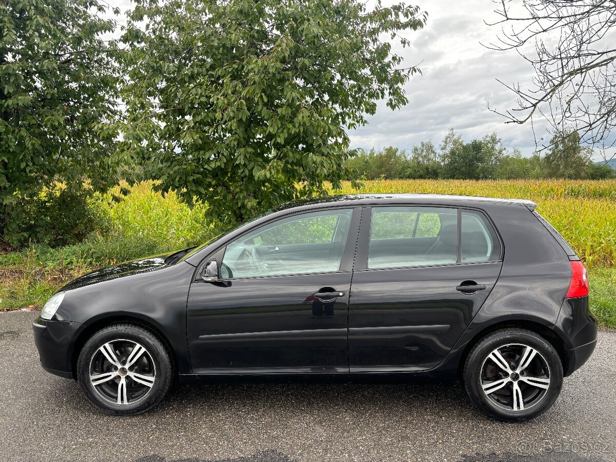 Volkswagen Golf V 1.4i - 15