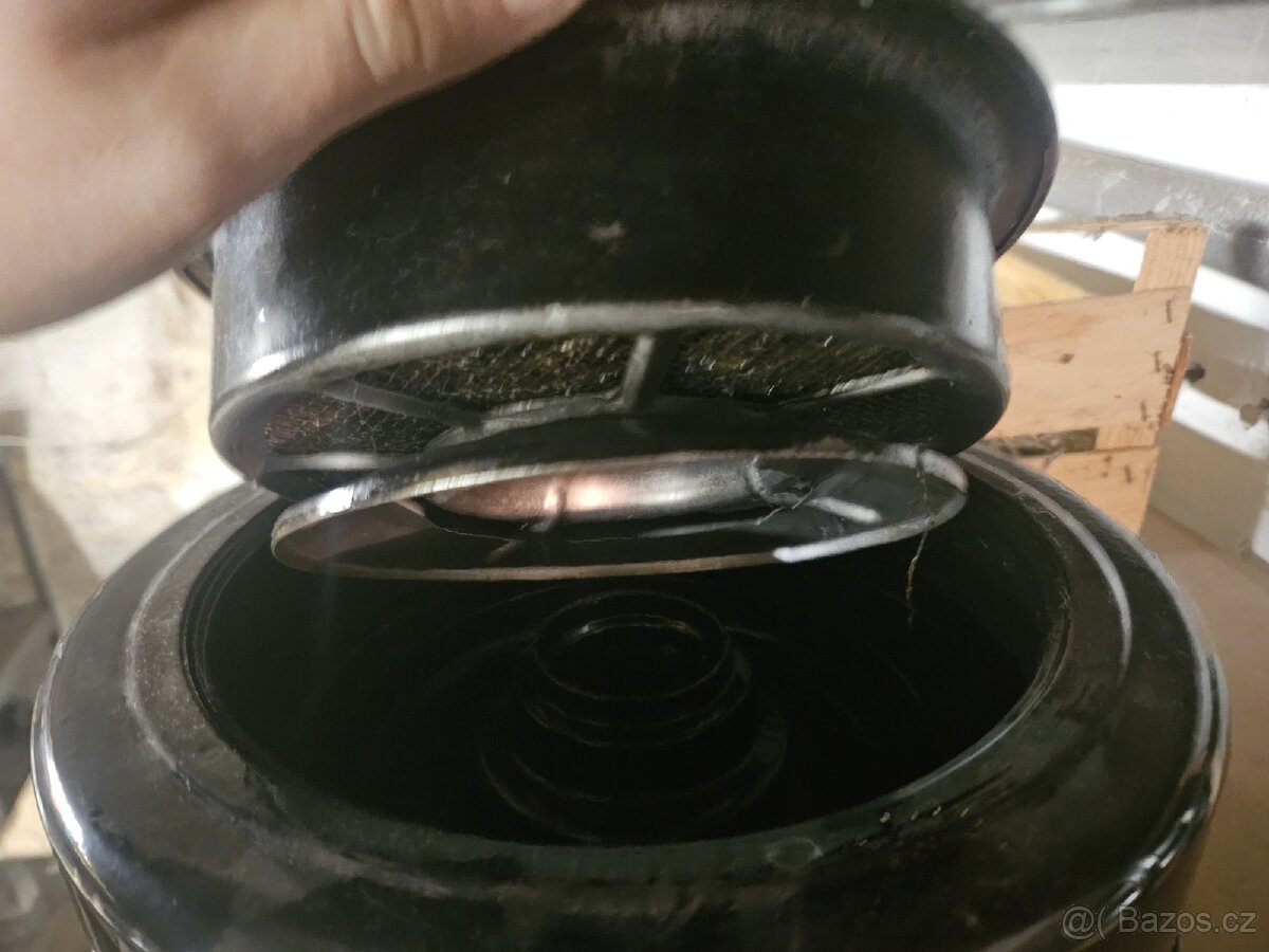 K 151 karburátor a filtrbox Volha, UAZ - 15