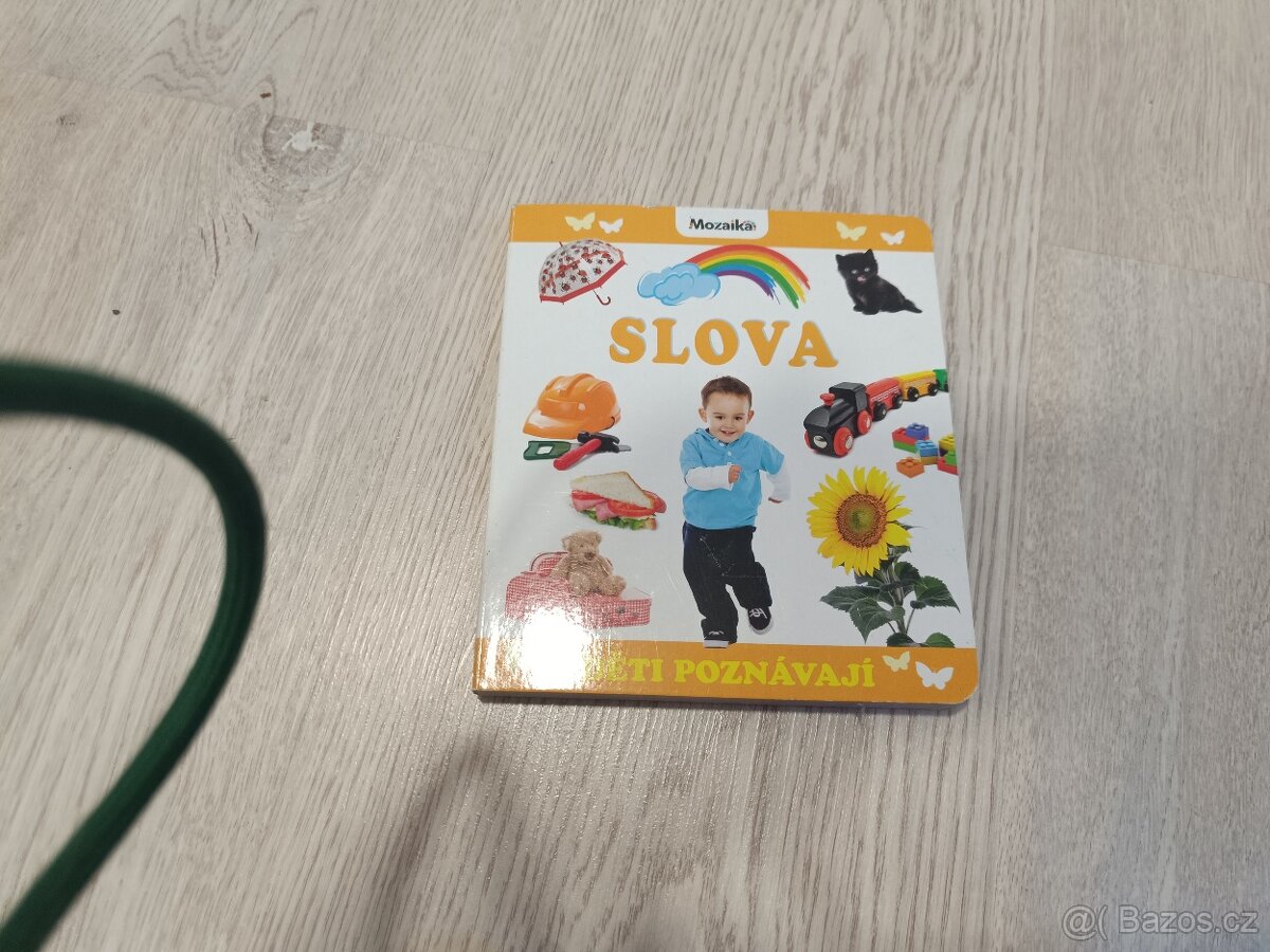 Oblečení a hračky - 15