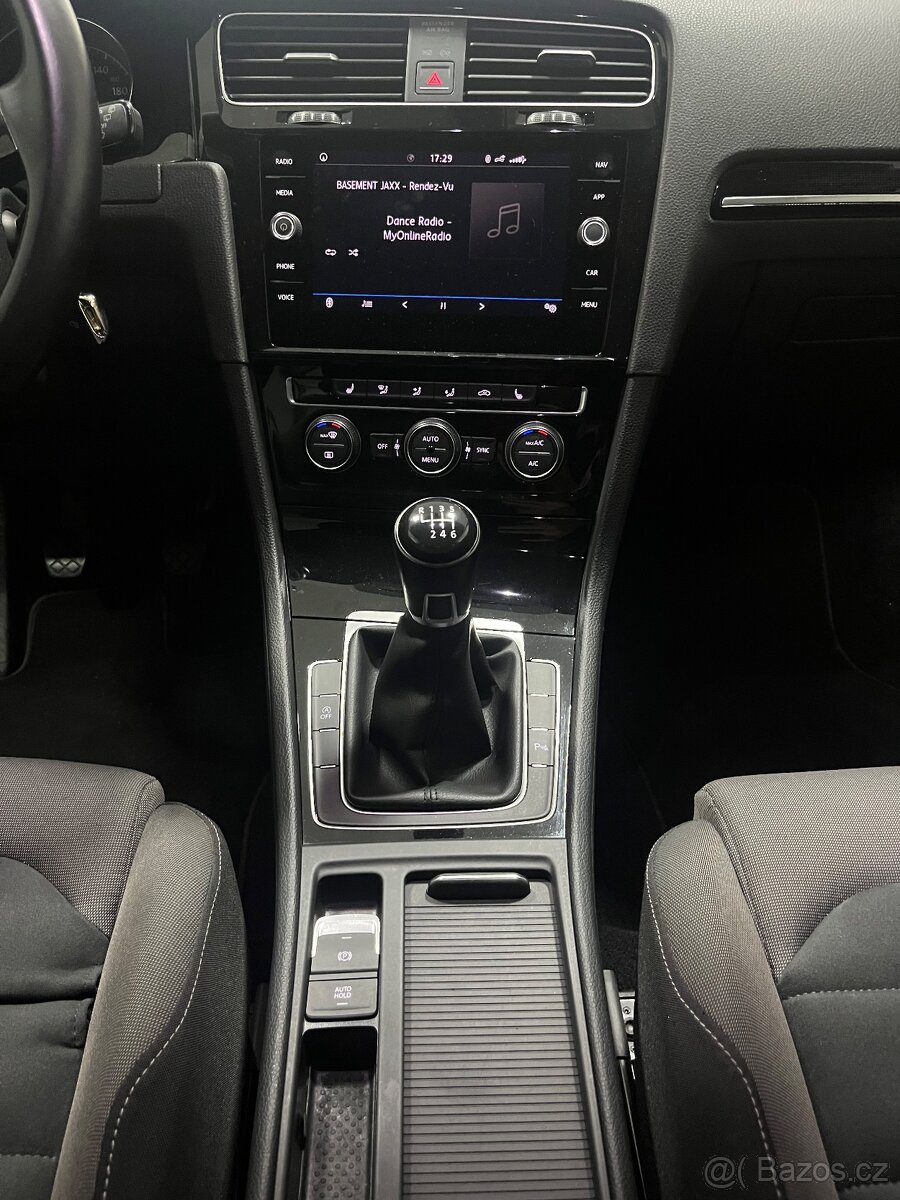 VW Golf 7,5 Highline 1.5TSI 110kW 2017 Full led - 15