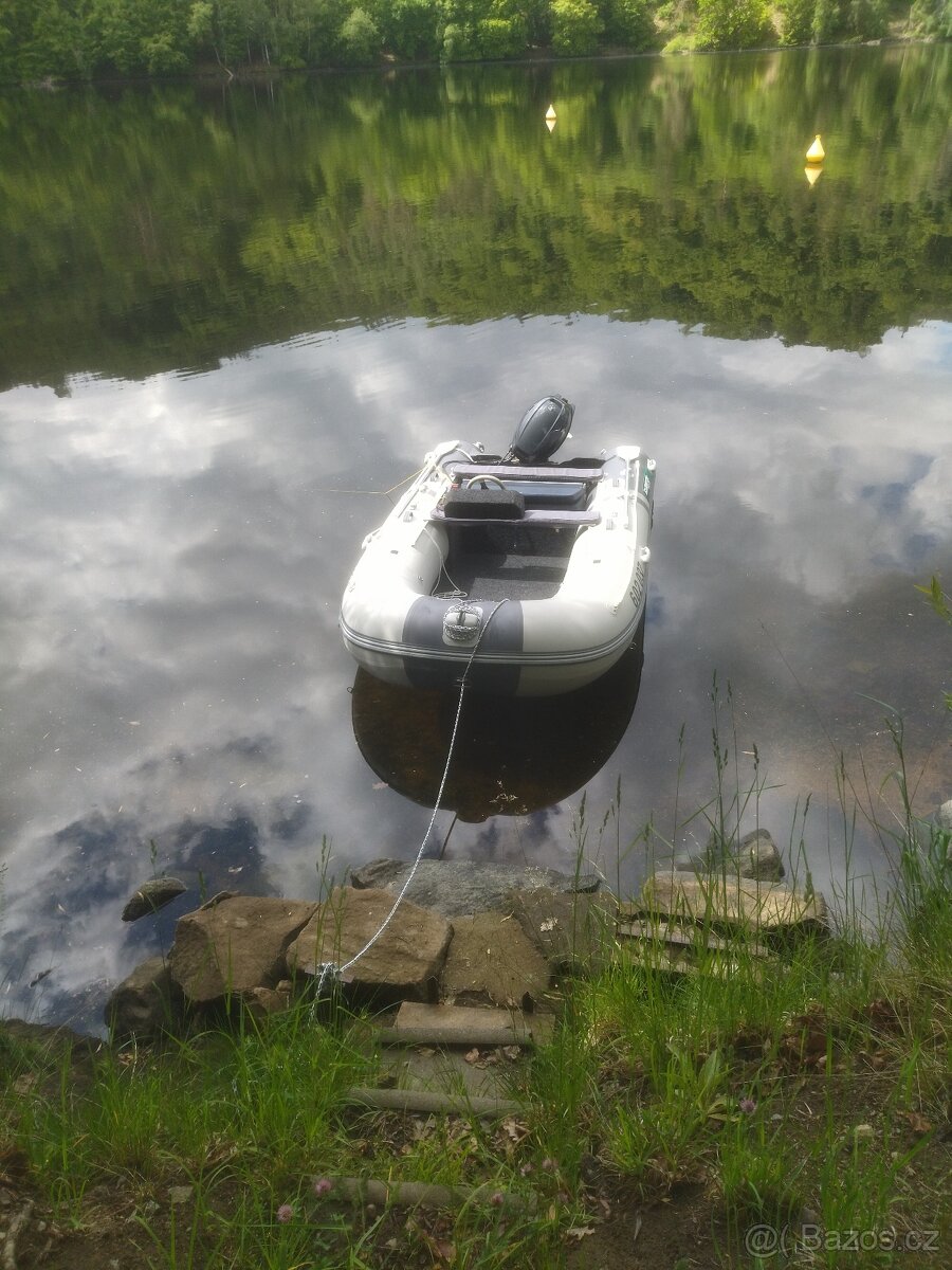 Motorový člun - 15