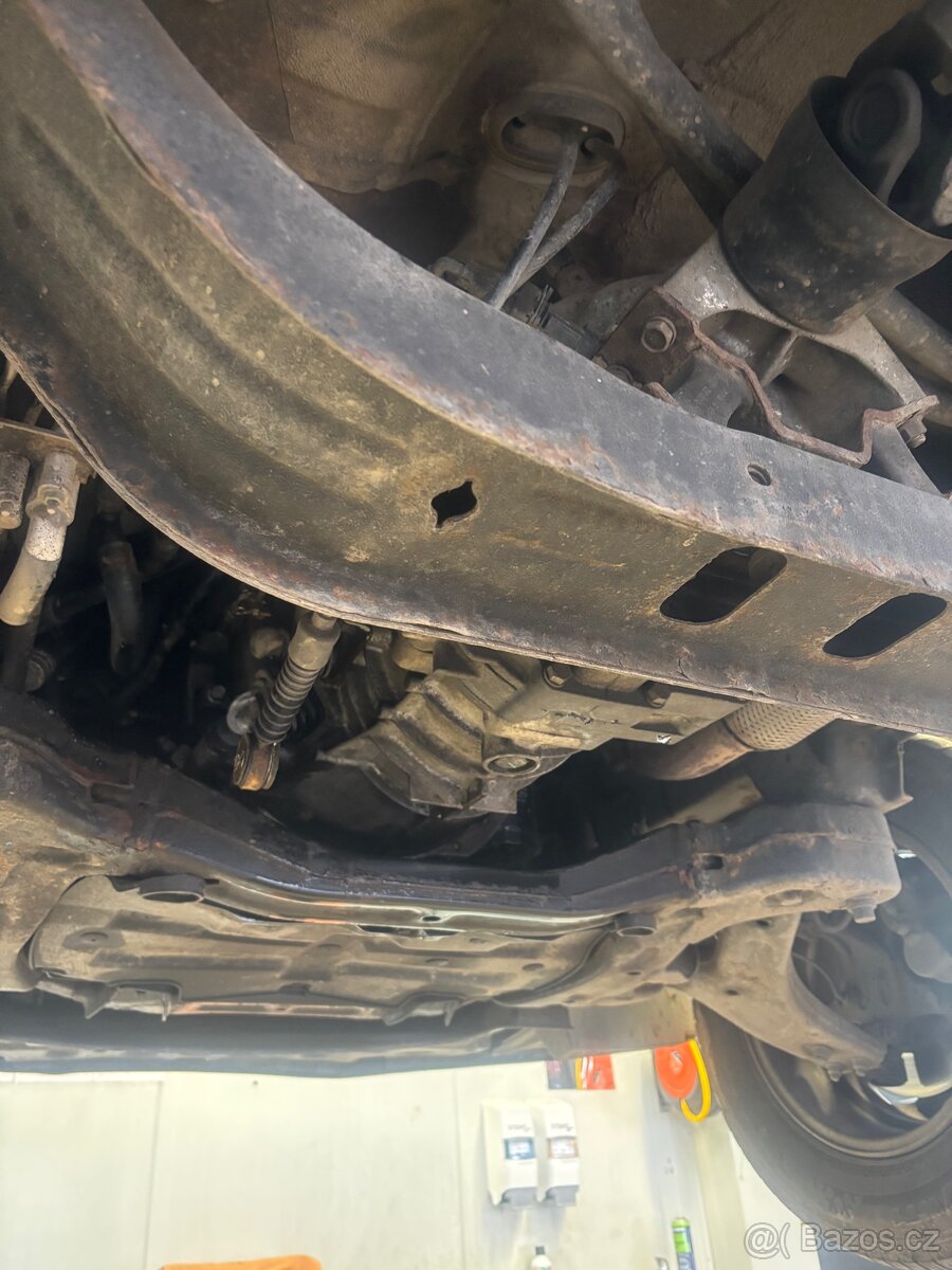 Hyundai H1 2.5crdi 2008 - 15