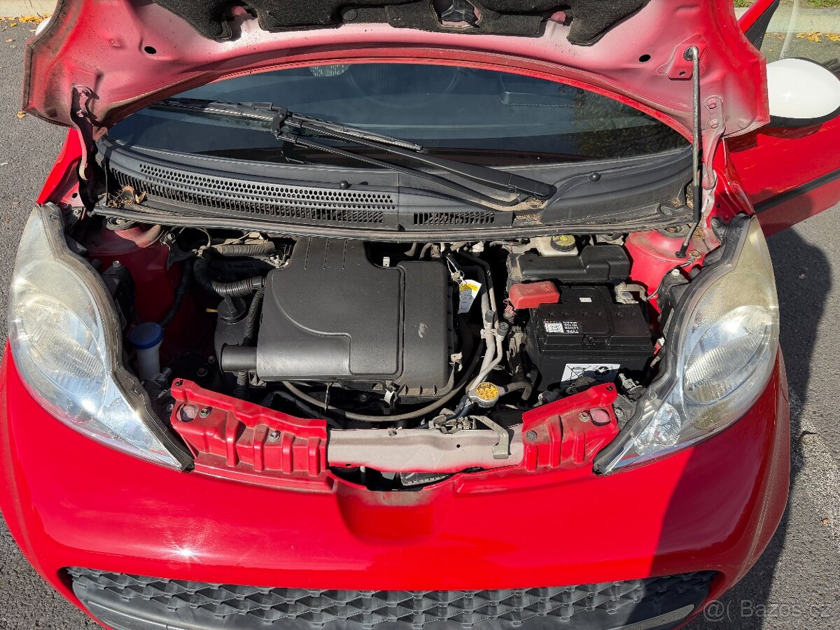 PEUGEOT 107,1.0 benzín 50kW, 43000KM,1majitel - 15