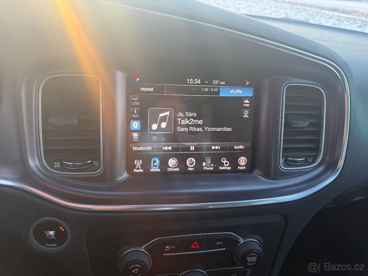 Dodge Charger 3,6 RWD Facelift 2015 TOP STAV - 15