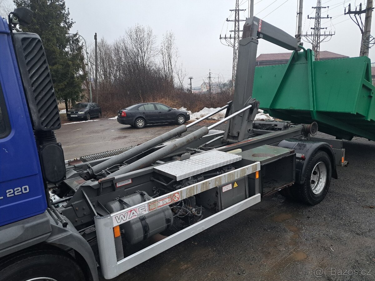 Prodám Volvo FL220 hakovy nosič kontejnerů - 15