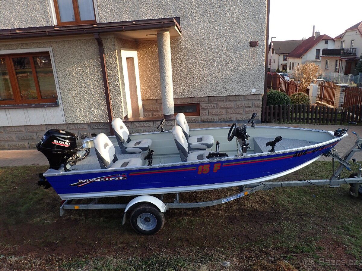 Hliníkový člun s motorem - 15